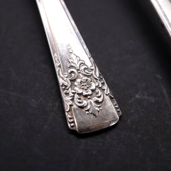 Set of 4 WM Rogers Mountain Rose Teaspoon Silverplate Replacement Flatware - Picture 2 of 3